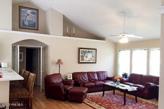 5328 Sun Coast Dr in Wilmington, NC - Building Photo - Building Photo