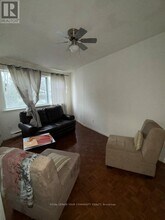 72 Lake Ave in Richmond Hill, ON - Building Photo - Building Photo