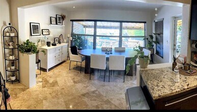 5748 NE 27th Ave in Fort Lauderdale, FL - Building Photo - Building Photo