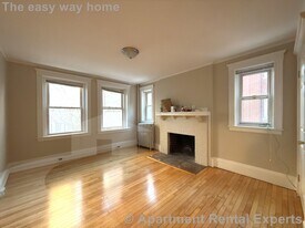 8 Craigie Cir in Cambridge, MA - Building Photo