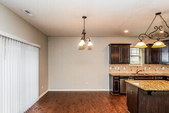 246 Verrazano Pl in Clayton, NC - Building Photo - Building Photo