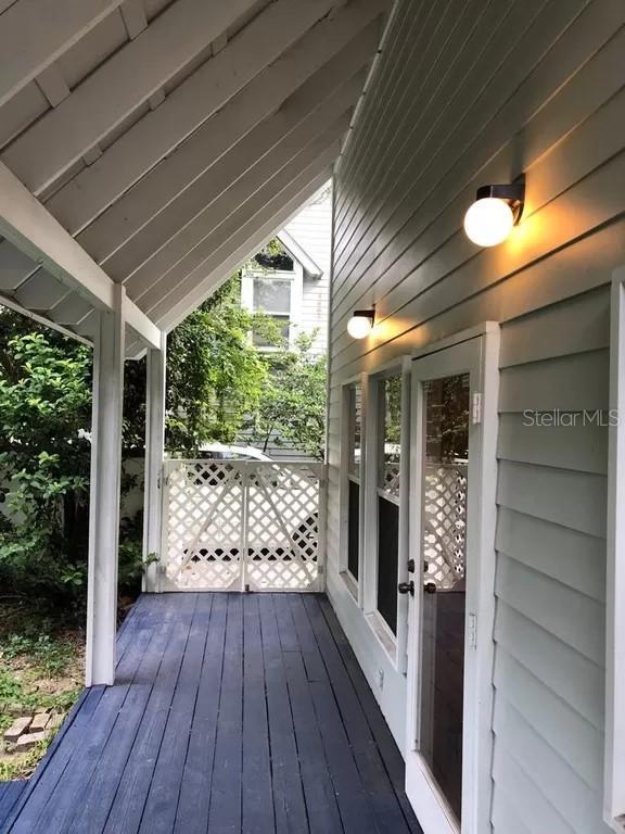 property at 758 N Westmoreland Dr