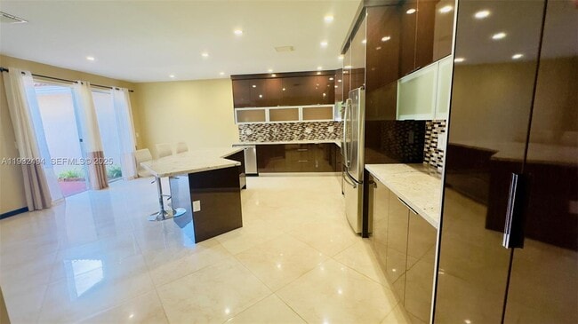 property at 1094 Redwood St