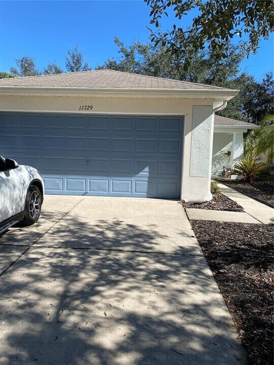 11729 Crest Creek Dr in Riverview, FL - Building Photo