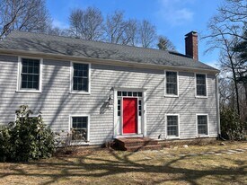 13 Sea Meadow Dr in Sandwich, MA - Building Photo