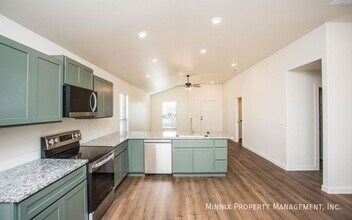 2134 Langford Ave in Lubbock, TX - Foto de edificio - Building Photo