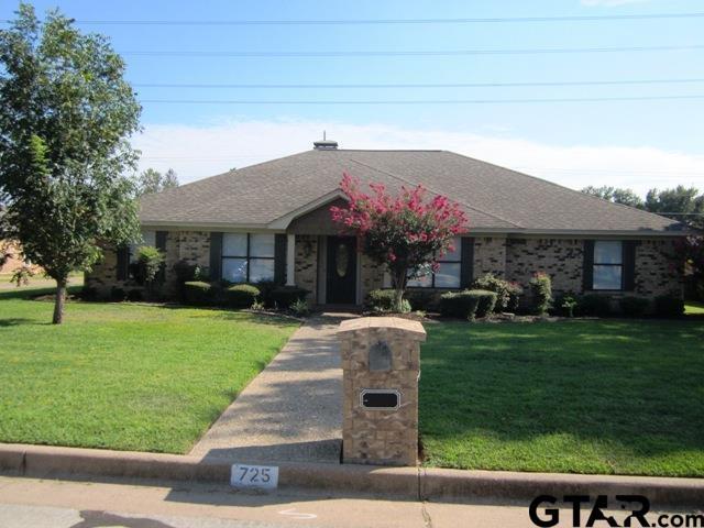 725 Hampton Hill Dr in Tyler, TX - Building Photo