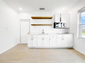 701 S 26th St in Tampa, FL - Building Photo - Building Photo