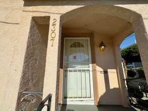 2307 107th Ave in Oakland, CA - Foto de edificio - Building Photo