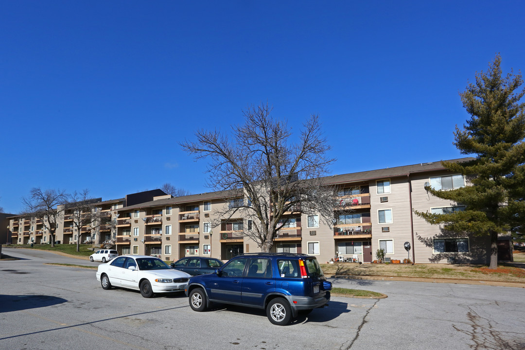 Maryville Gardens Apartments in St. Louis, MO - Building Photo