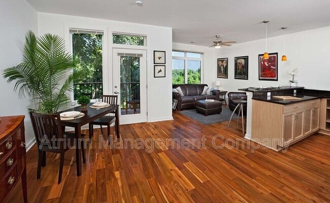 3618 E Broad St in Richmond, VA - Building Photo - Building Photo