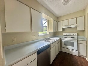 1910 West Loop in Austin, TX - Building Photo - Building Photo