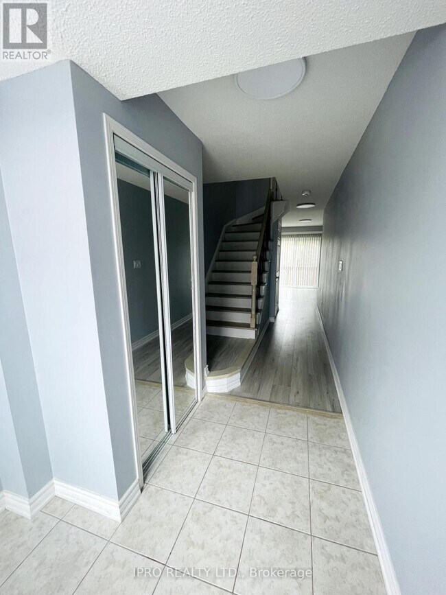84 Bernard Ave in Brampton, ON - Building Photo - Building Photo