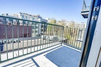 17 Jefferson St, Unit 2 in Brooklyn, NY - Foto de edificio - Building Photo