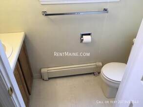 45 Valley View Ln, Unit C in Bangor, ME - Building Photo - Building Photo