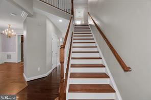 9540 Parsonage Ln in Lorton, VA - Foto de edificio