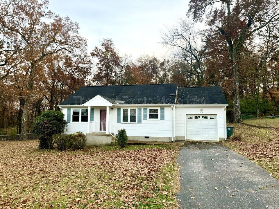 1452 Elm St in Chattanooga, TN - Building Photo