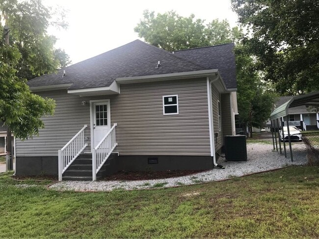 1229 Bell St in Salisbury, NC - Building Photo - Building Photo