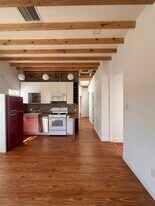 4244 Gateway Ave, Unit .5 in Los Angeles, CA - Building Photo