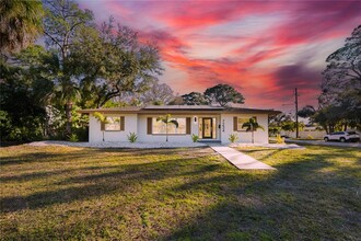 7234 1st Ave S in St. Petersburg, FL - Building Photo - Building Photo