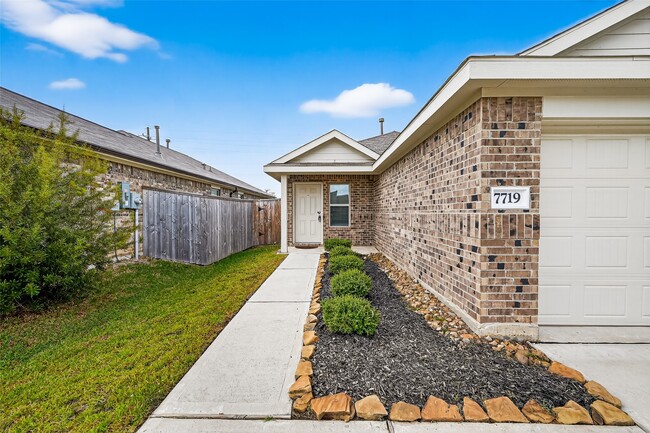7719 Cedar Birch Dr in Katy, TX - Building Photo - Building Photo