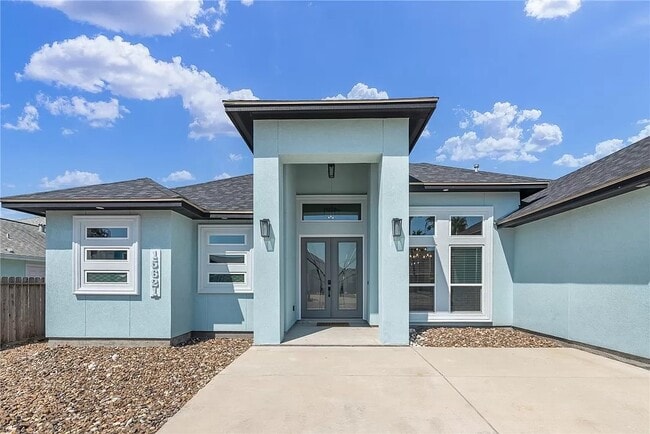 15621 Three Fathoms Bank Dr in Corpus Christi, TX - Building Photo - Building Photo