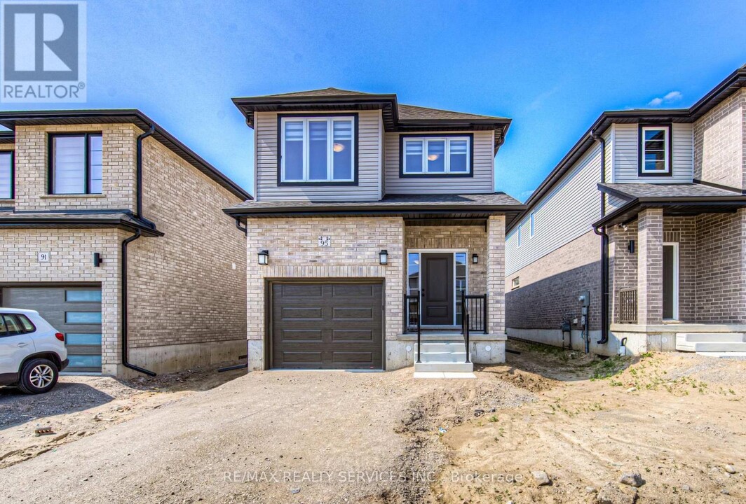 95 Honey St in Cambridge, ON - Building Photo