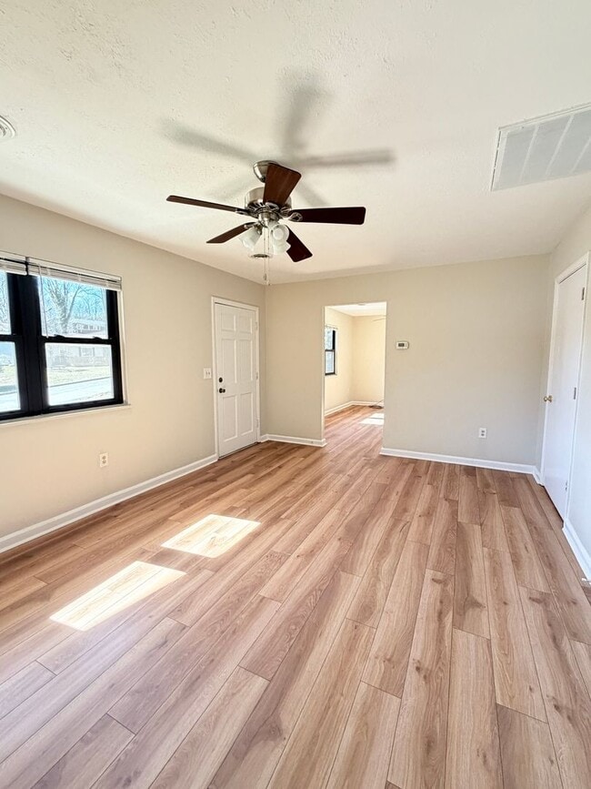 22 Tipperary Dr in Asheville, NC - Building Photo - Building Photo