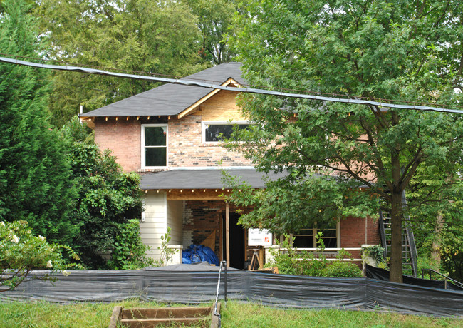 898 N Highland Ave in Atlanta, GA - Building Photo - Building Photo