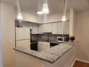 2295 Mexican Way in Clearwater, FL - Building Photo - Building Photo