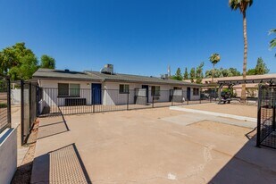 1222 W 4th St in Tempe, AZ - Building Photo