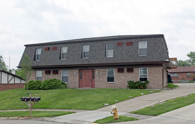 708 Green Feather Ct in West Carrollton, OH - Foto de edificio - Building Photo