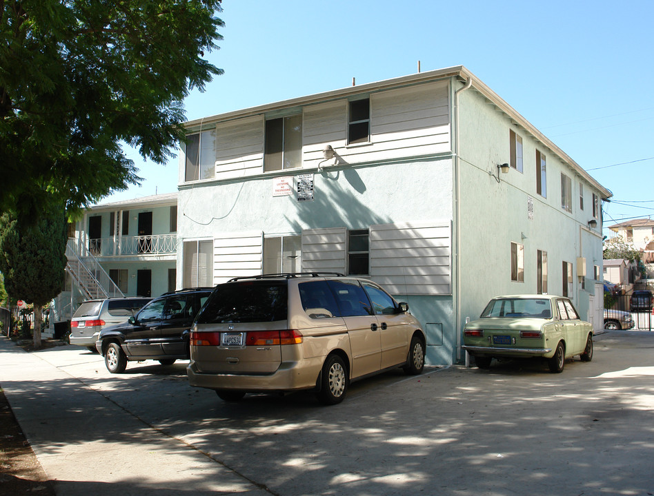 721-733 Vendome St in Los Angeles, CA - Building Photo