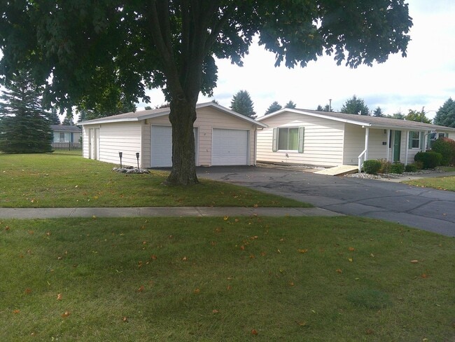property at 10123 Virginia St