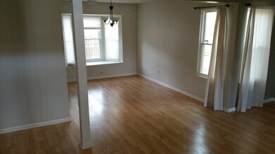 901 Birchwood Ct in Newport News, VA - Building Photo - Building Photo
