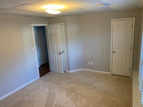 2391 Perch Ct SW in Marietta, GA - Foto de edificio - Building Photo