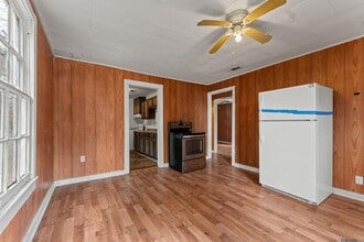 4433 Sherwood St in Baton Rouge, LA - Foto de edificio - Building Photo