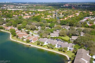 2864 Mizzen Way in Naples, FL - Foto de edificio - Building Photo
