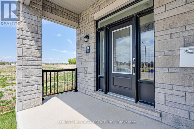 138 Terry Fox Dr in Barrie, ON - Building Photo - Building Photo