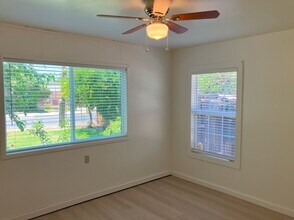 820 Lone Palm Ave in Modesto, CA - Building Photo - Building Photo