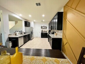 9618 Silver Mist Wy in San Antonio, TX - Building Photo - Building Photo