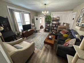 110 Atkinson St in Rochester, NY - Building Photo - Building Photo