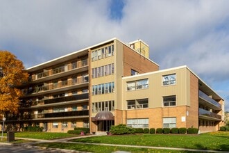 620 Berkshire Rd in Sarnia, ON - Building Photo - Building Photo