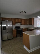 1821 W Durham in Virginia Beach, VA - Building Photo - Building Photo