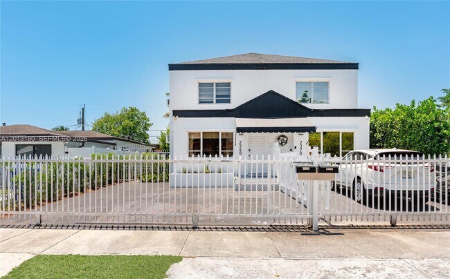 property at 2368 SW 26th St