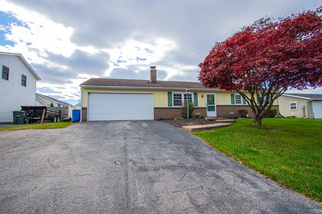 3520 Tower Dr in Dover, PA - Building Photo - Building Photo