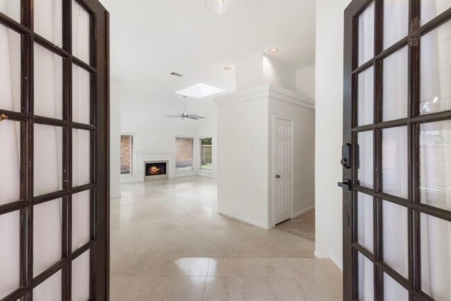 30 Cedar Chase Pl in Spring, TX - Building Photo - Building Photo