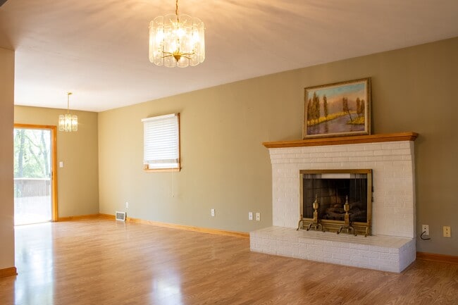 952 Middle Ave in Marion, VA - Building Photo - Building Photo