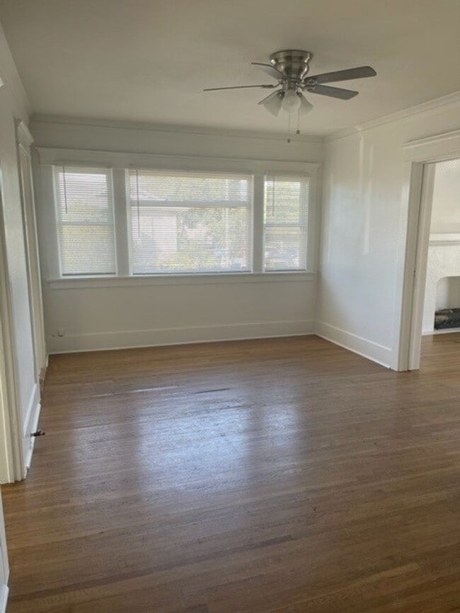 293 Cerritos Ave in Long Beach, CA - Building Photo - Building Photo