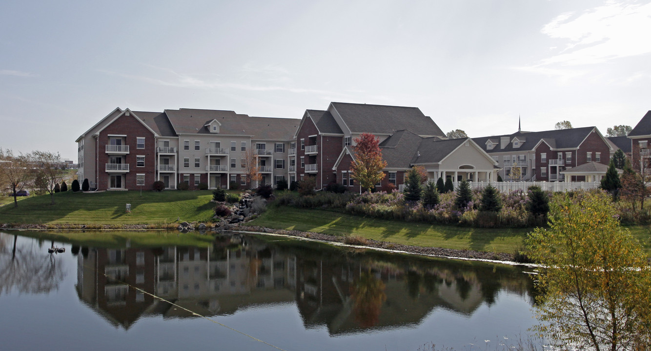 Cortland Pond Apartments in Madison, WI - Foto de edificio